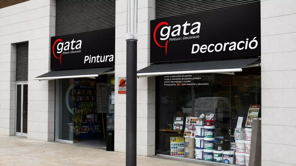 Fachada De Tienda De Pinturas Gata | Pinturas Gata S.C.P